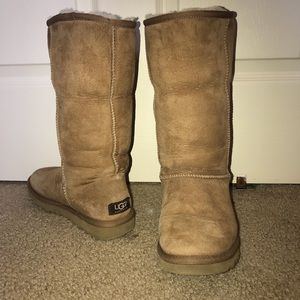 Tall chestnut UGG size 7